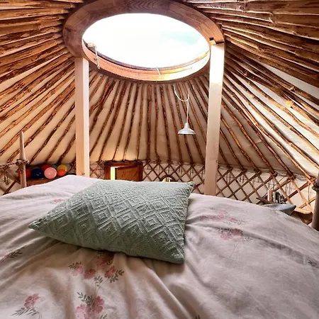 Lüks kamp alanı Jurta I Sauna Z Widokiem Na Tatry Knurow (Lesser Poland)